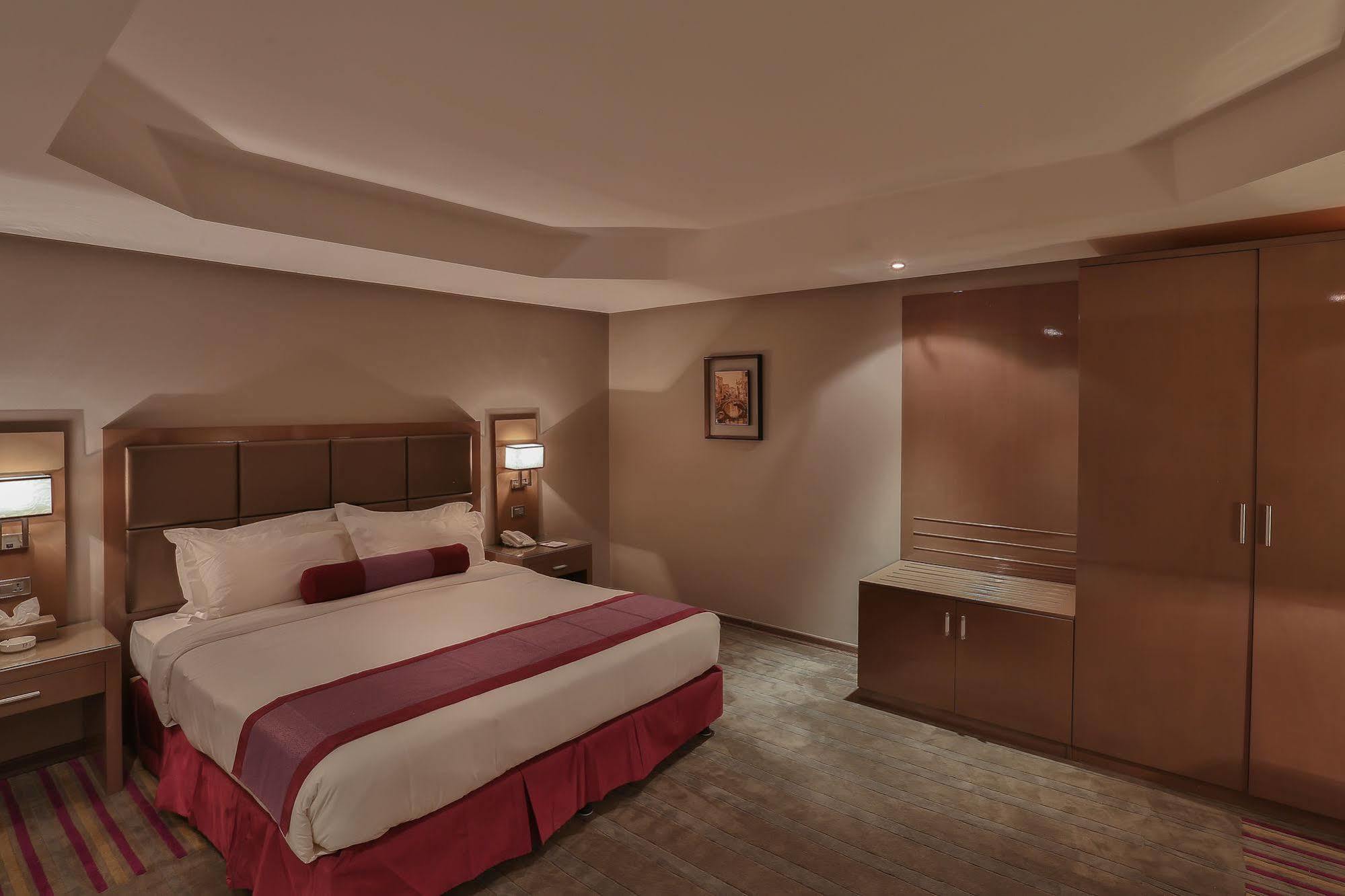 Park House Hotel Suite Riadh Exterior foto